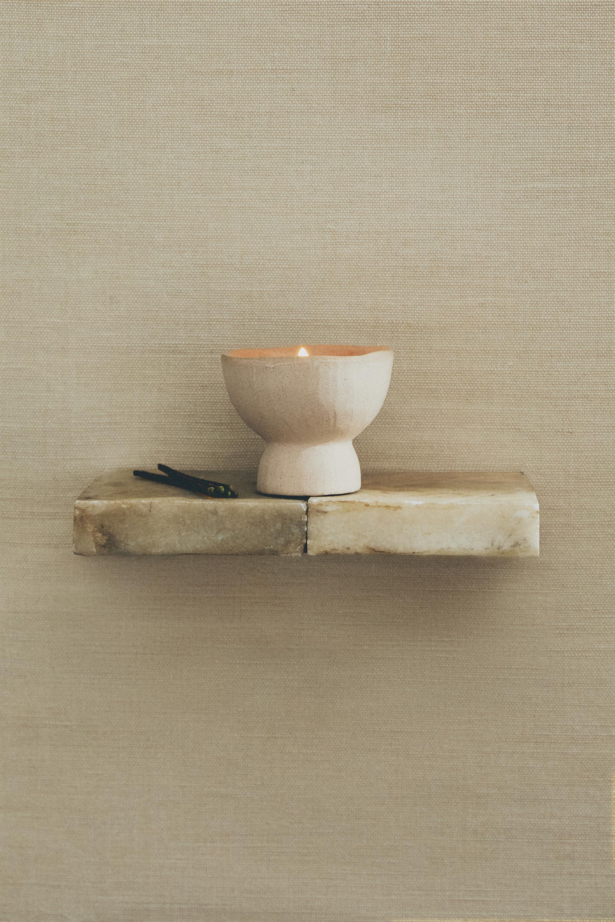 (65 G) SACRED WOODS SCENTED CANDLE